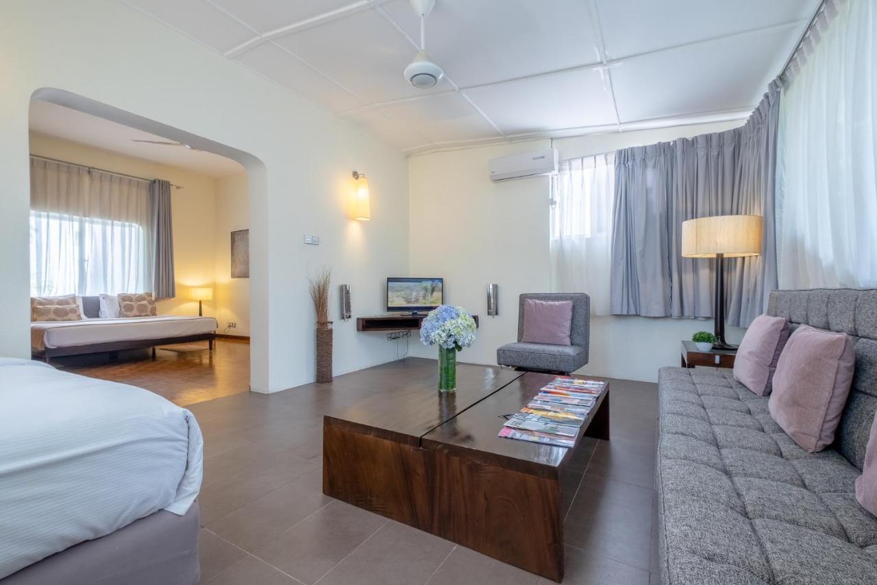 Colombo House By Ceilao Villas エクステリア 写真